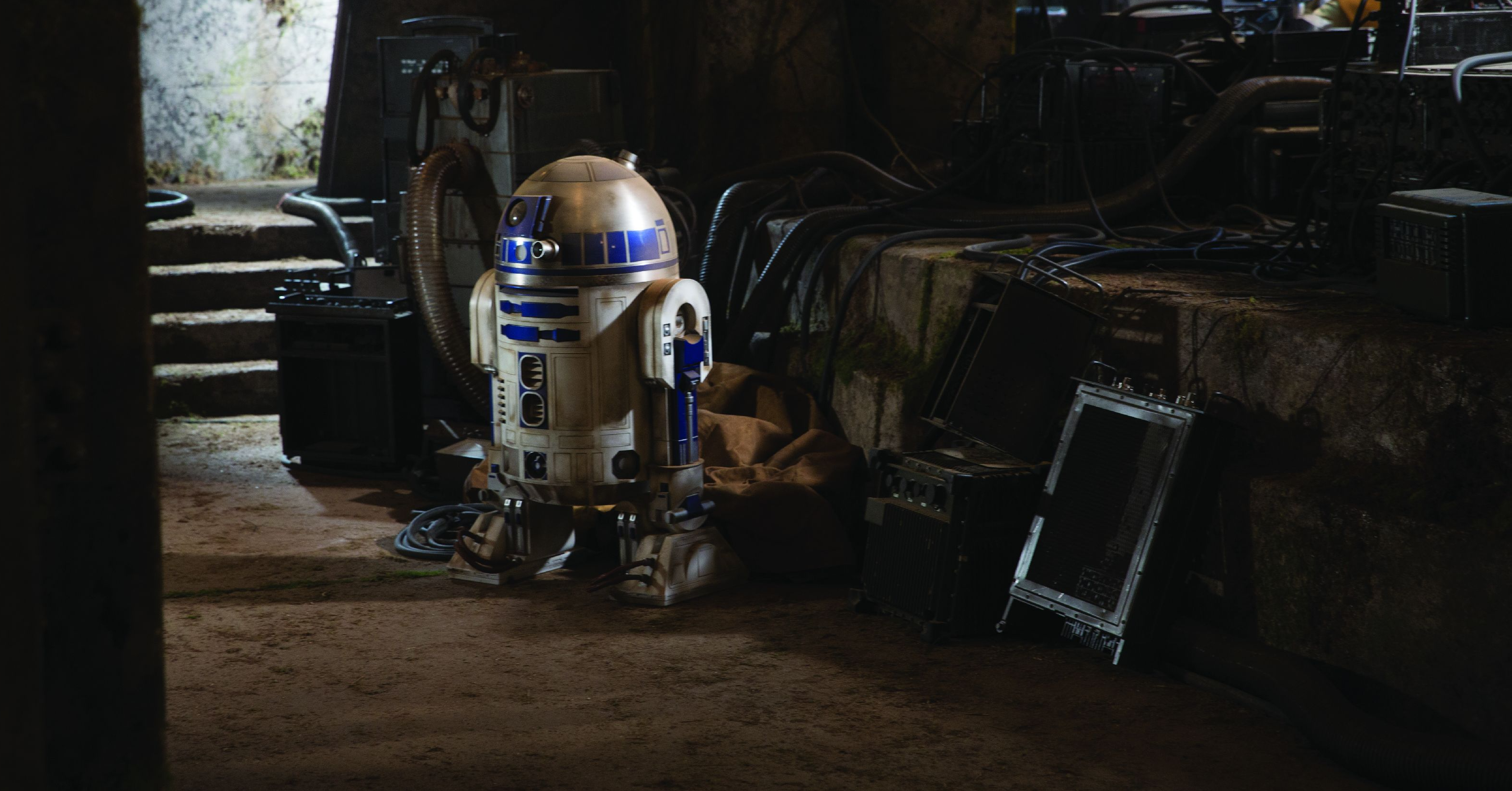 Building an R2-D2 replica – DeAgostini Blog